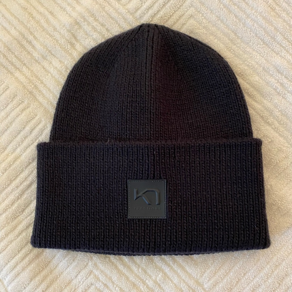 Kari Traa Kyte Beanie Hat OS NWOT Navy